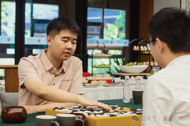 棋道酒香同酝新机遇 酒文农旅共谱新篇章(图2) 棋道酒香同酝新机遇 酒文农旅共谱新篇章(图2)