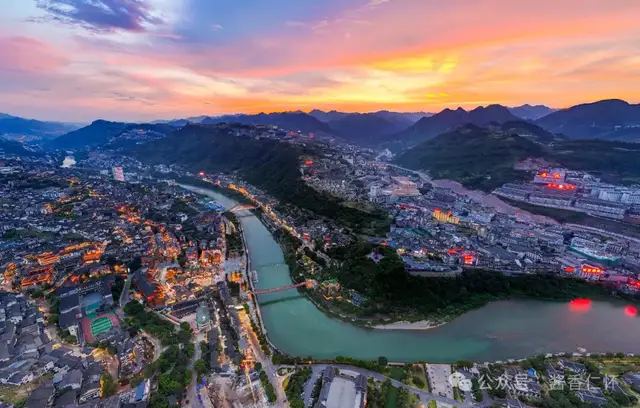 【寻仁迹】夜宿茅村赋佳篇(图1) 【寻仁迹】夜宿茅村赋佳篇(图1)